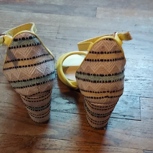 4 For $12 Yellow Strappy Heels with Patterned Block Heel - Picture 4 of 9